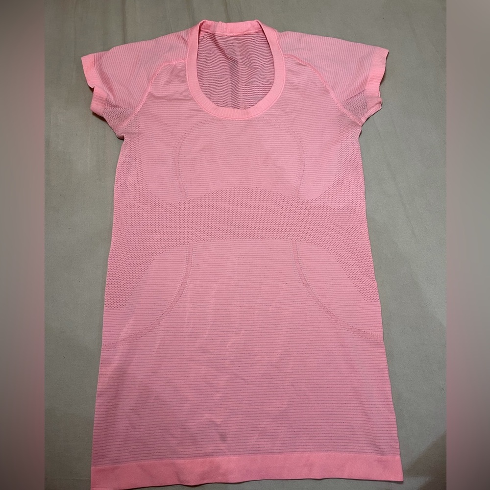 Lululemon Swiftly Tech Short Sleeved